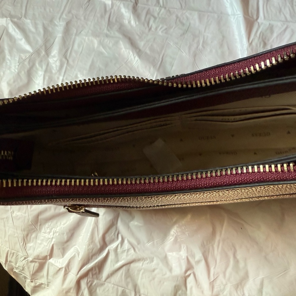 GUESS Deep Red Crossbody Bag - Picture 3 of 7